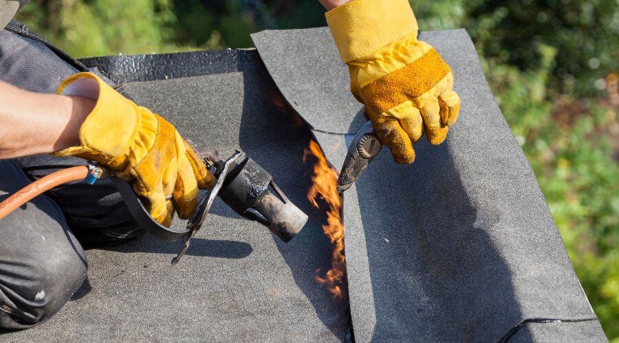 Expert Emergency Roof Repairs services in Huntsville, MO